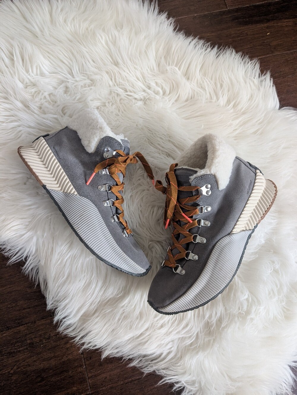 Sorel Womens Out N About III Conquest Waterproof Boots Grey Quarry Fawn 9.5